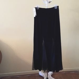 Jessica Howard Black Evening Skirt